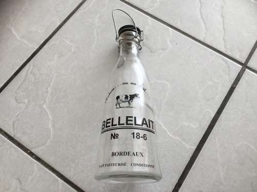 Bellelait milk bottle