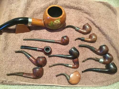 Tobacconist South Africa window display pipe & 12 pipes