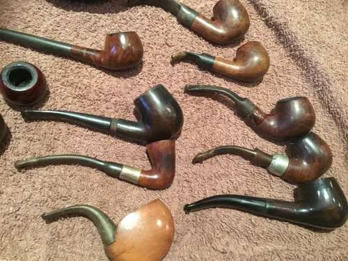 Tobacconist South Africa window display pipe & 12 pipes