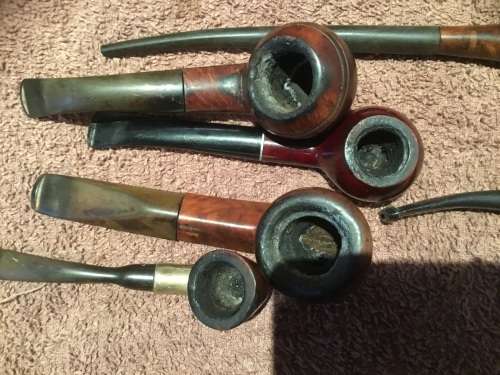 Tobacconist South Africa window display pipe & 12 pipes