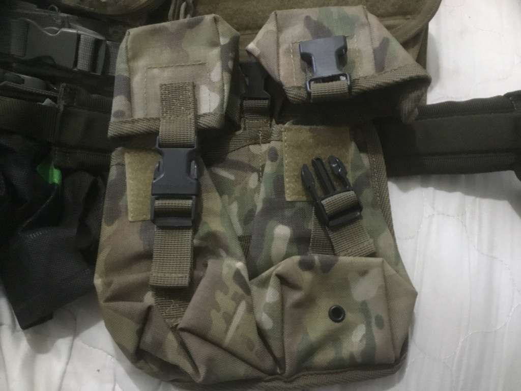 Double  mag/pouch multicam