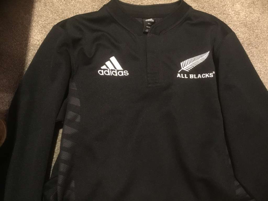 All blacks  jersey size S