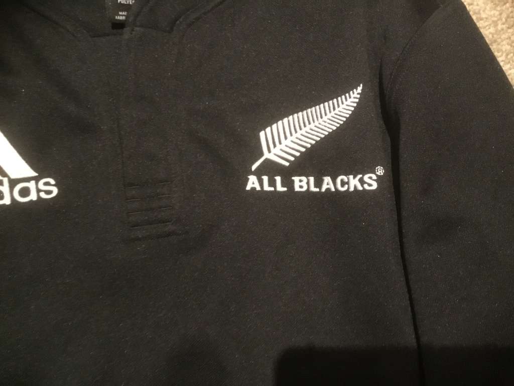 All blacks  jersey size S
