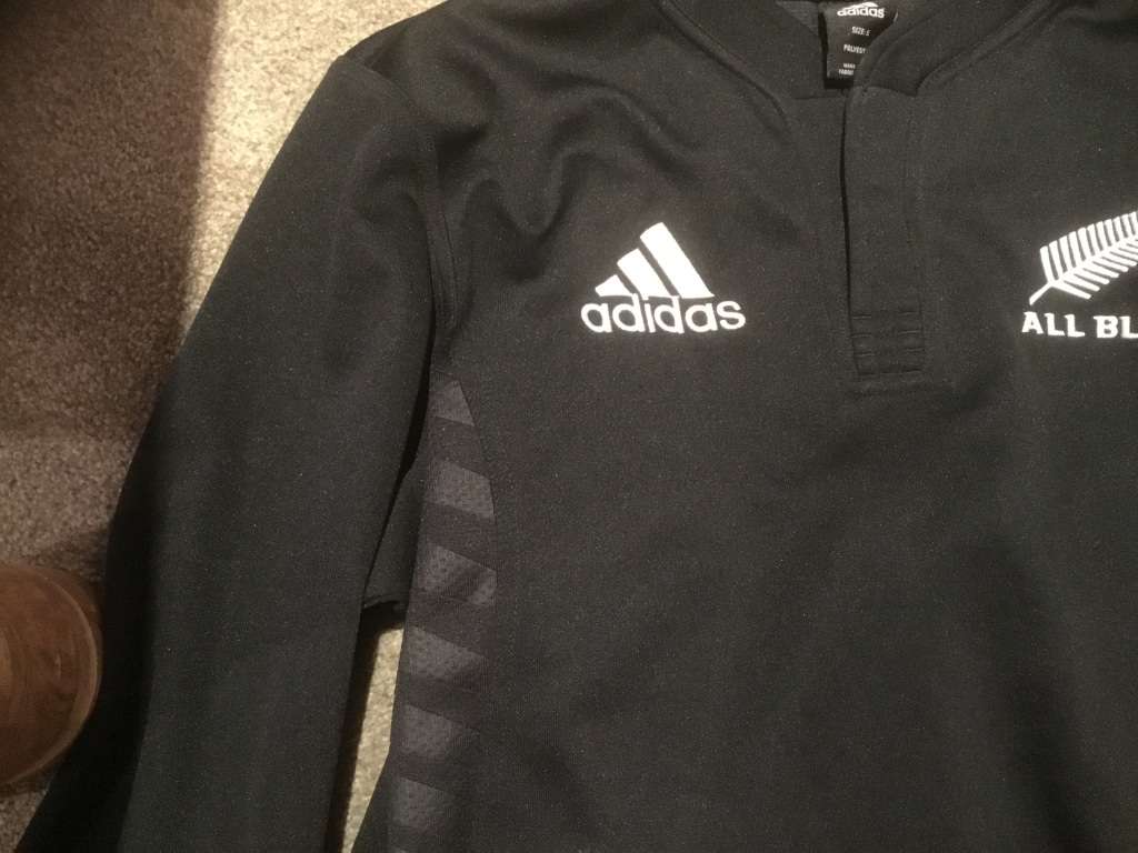 All blacks  jersey size S