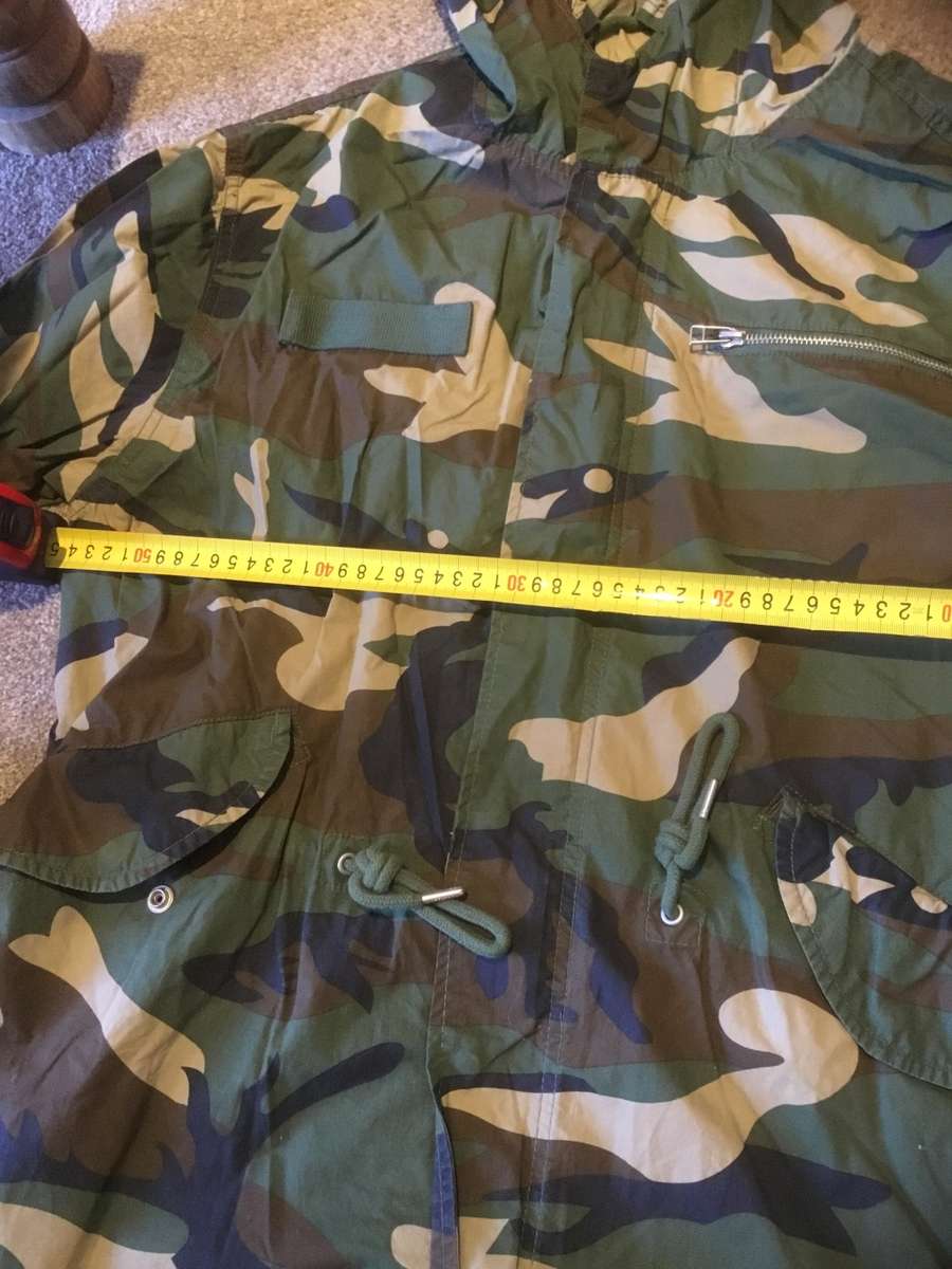 Light Weight  pull & bear camouflage Jacket size M
