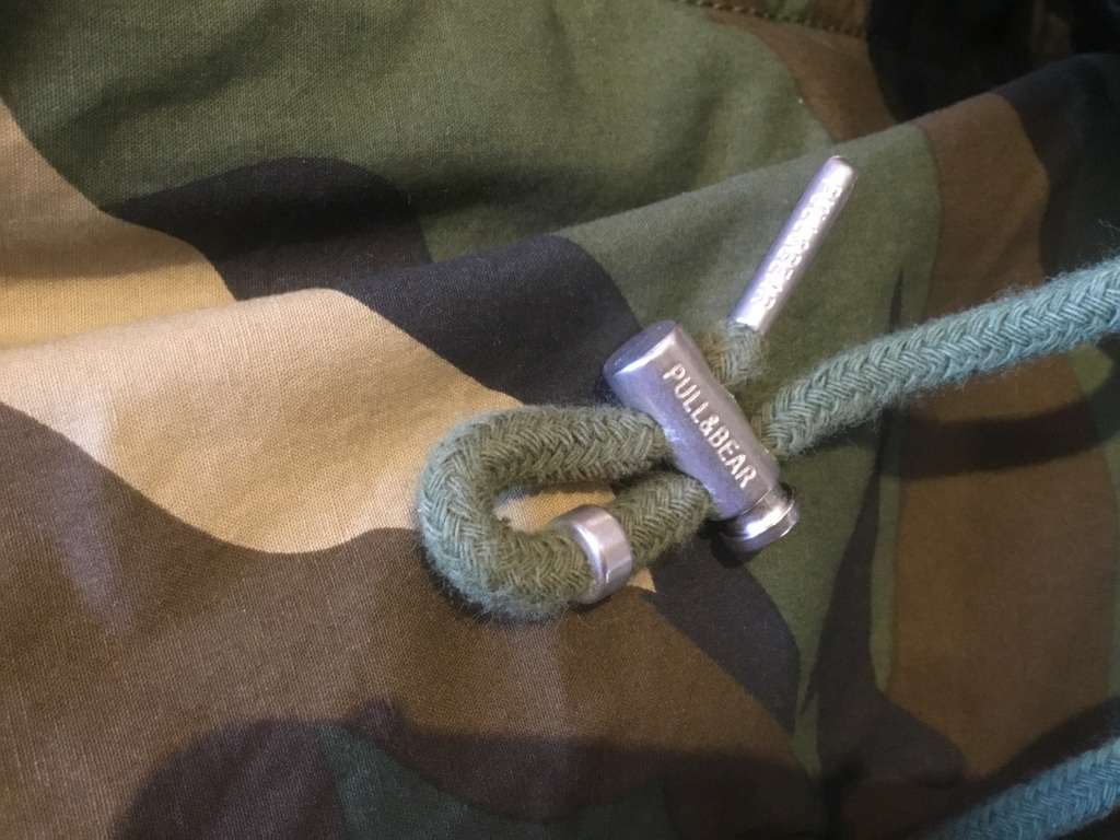 Light Weight  pull & bear camouflage Jacket size M