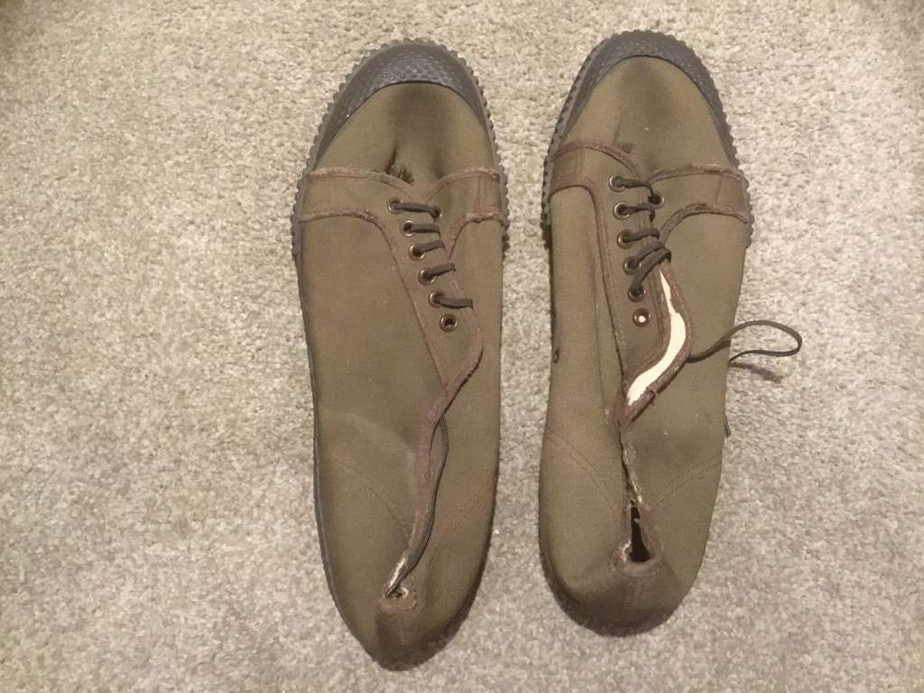 SADF takkies size 11