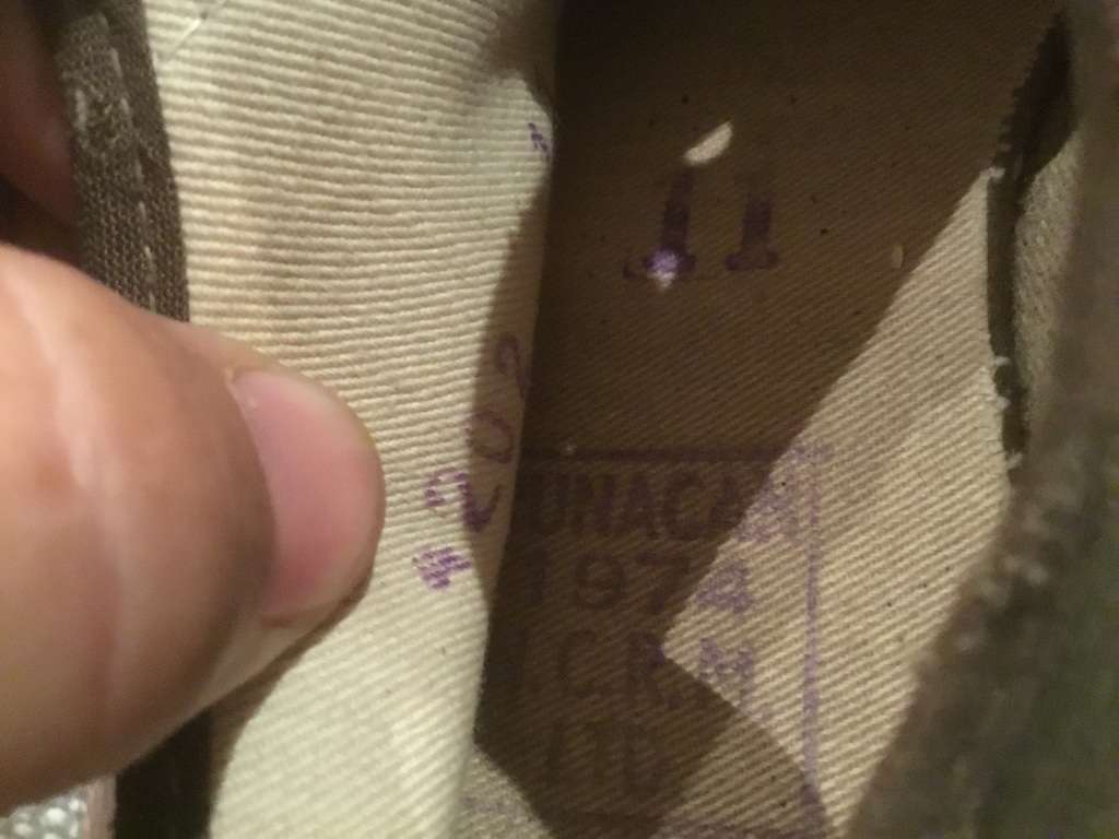 SADF takkies size 11