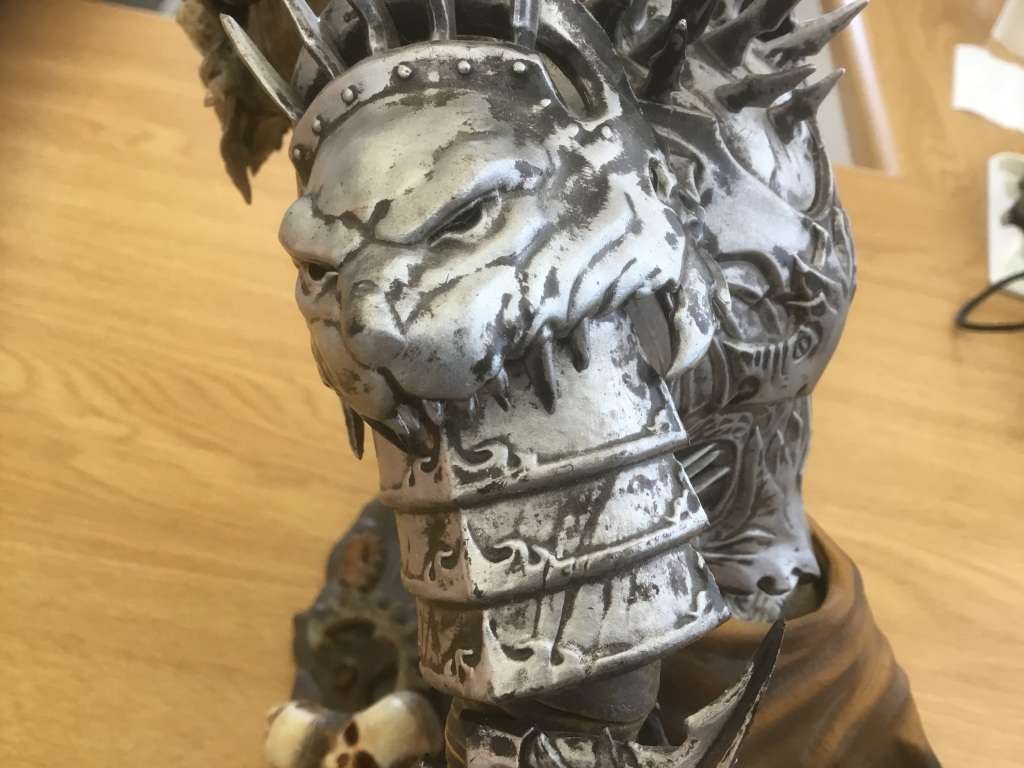 Genuine GUILDWARS Guild Wars 2 Collector`s Edition Charr Rytlock