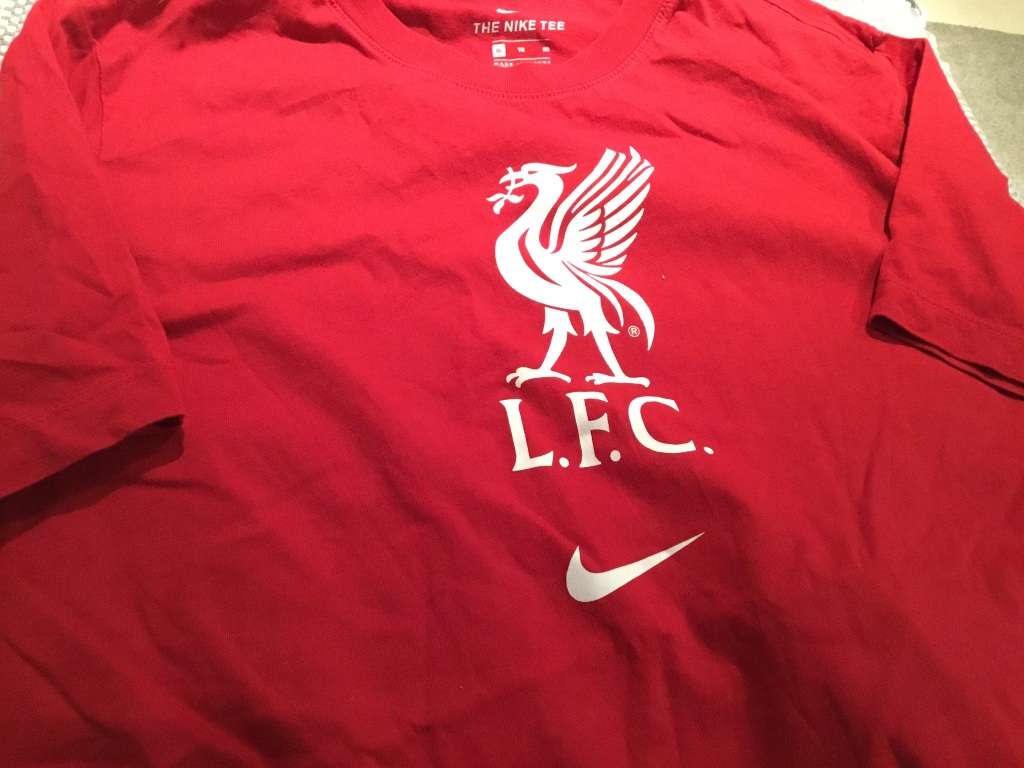 Liverpool  football /soccer club  sizeXL
