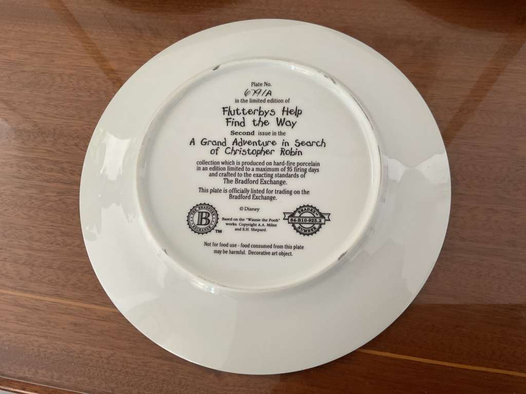 Original Winnie Pooh limited edition 3 plates