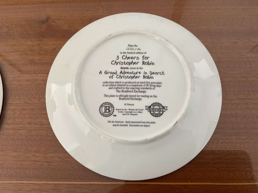 Original Winnie Pooh limited edition 3 plates