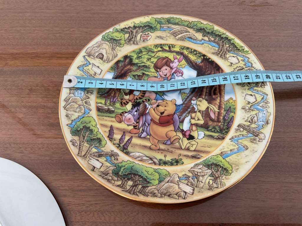 Original Winnie Pooh limited edition 3 plates