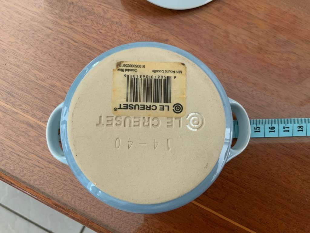 Le creuset  soufflé dishes &mini round cocotte coastal blue