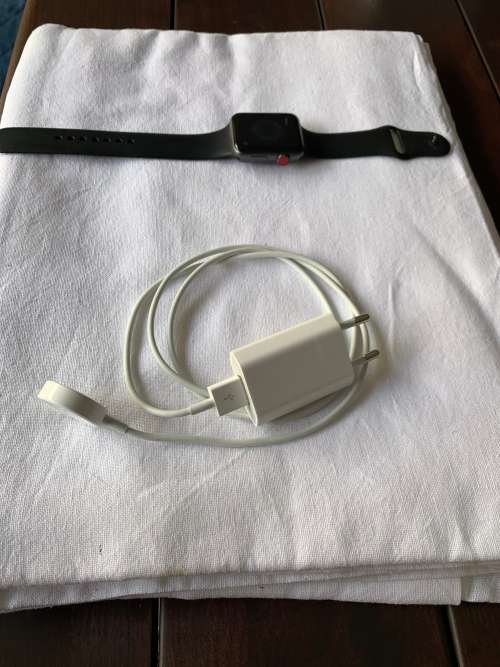 Apple Series 3 Smart Watch - 42mm Space Grey - Aluminum - LTE Included