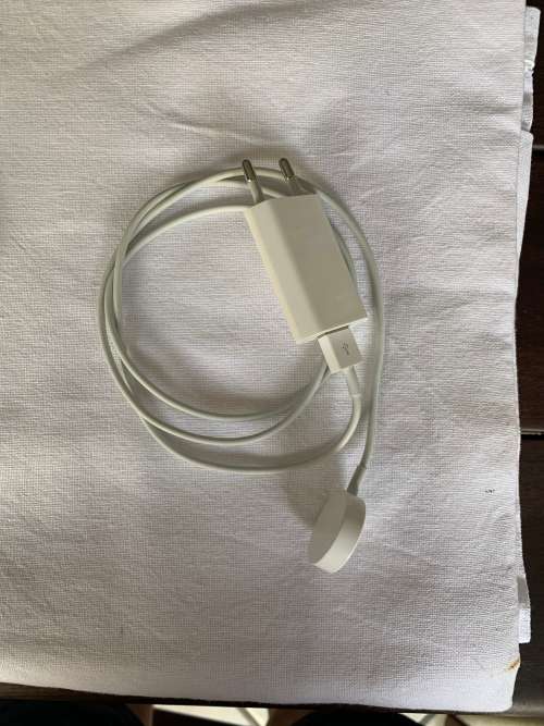 Apple Series 3 Smart Watch - 42mm Space Grey - Aluminum - LTE Included