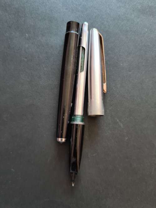 Hifra Fountain Pen - needs ink- nice condition