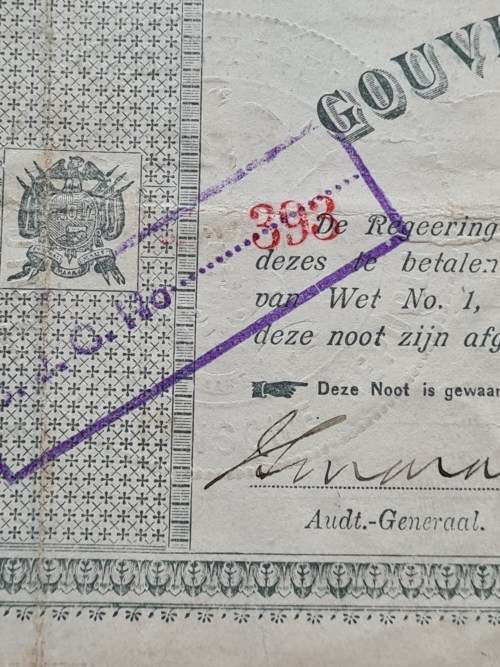 ZAR Gouvernements Noot Een Pond 28/5/1900 (2 pin holes in middle of note)  - as per photograph