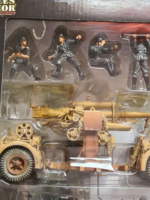 Forces of Valor German 88mm Flak Gun 1:32 Die Cast Metal D-Day Commemorative Series - as per photogr