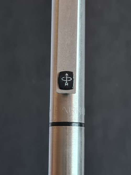 Vintage Patker Fountain Pen (made in England) needs ink - as per photograph