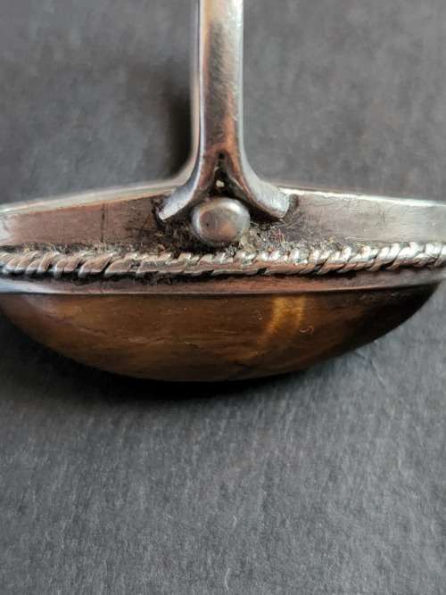 Vintage Sterling Silver Tiger`s Eye Ring 6.1 grams (total weight) - as per photograph