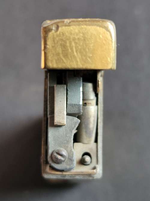 Dunhill Lighter made in Switzerland (needs flint and gas) - as per photograph