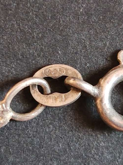 Sterling Silver Hand Chain (Italy stamp .925) 3.2 grams - as per photograph