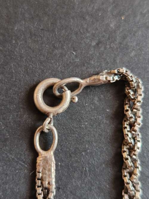Sterling Silver Hand Chain 3.7 grams - as per photograph