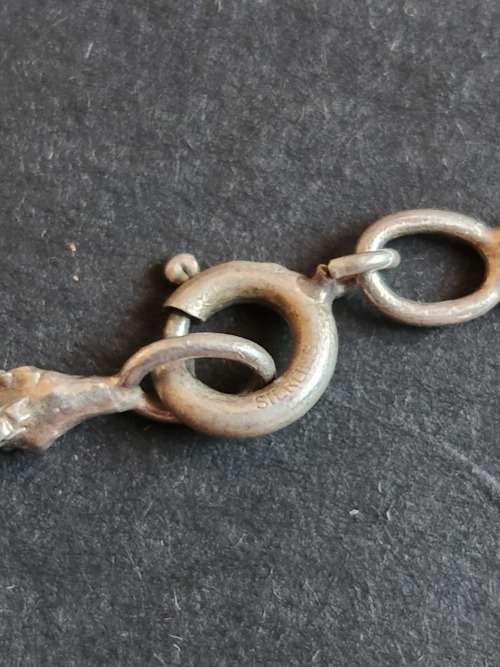 Sterling Silver Hand Chain 3.7 grams - as per photograph