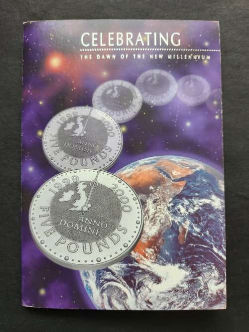 UK Millennium 5 Pounds QE2 2000 - as per photograph