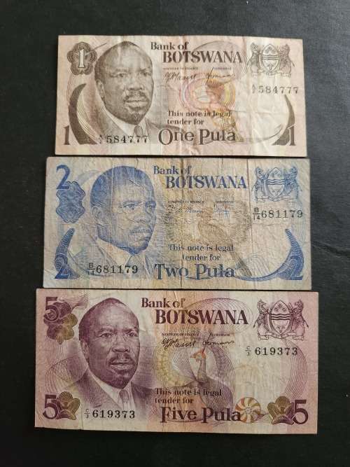 3 x Botswana Notes 1/2/5 Pula - as per photograph