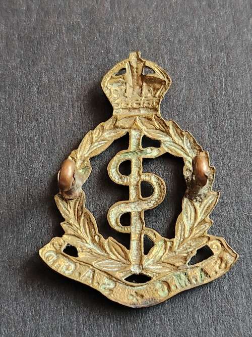SA Medical Corps WW2 Badge (1949-1945) - as per photograph