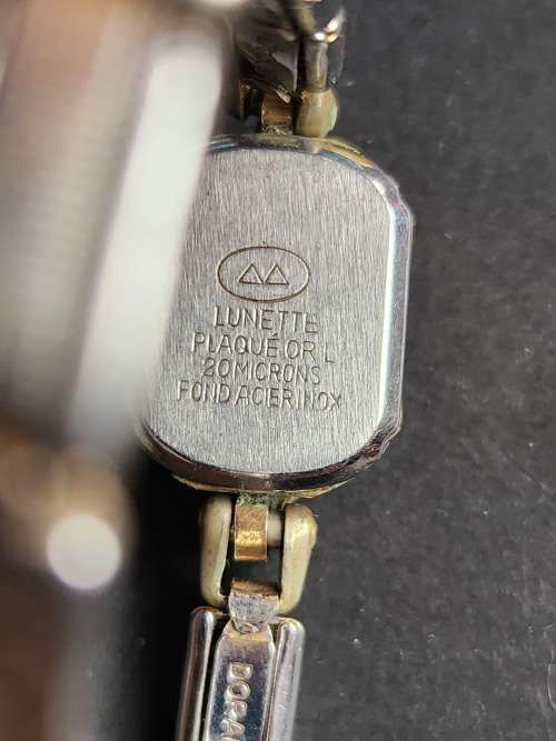 Vintage Ladies Berg 17 Rubies Mechanical Wrist Watch (not working) - as per photograph