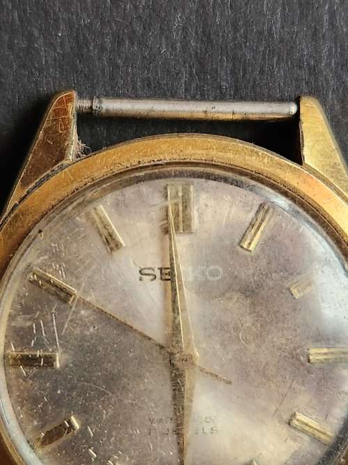 Vintage Men`s Seiko 17 Jewels Watch - missing winder (not working) - as per photograph