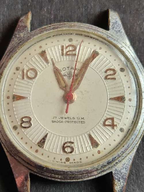 Vintage Men`s Rotary 17 Jewels Wrist Watch - missing winder (not working) - as per photograph