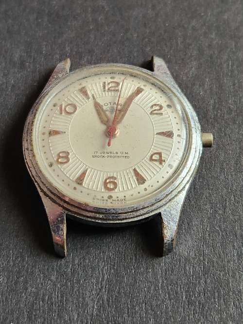 Vintage Men`s Rotary 17 Jewels Wrist Watch - missing winder (not working) - as per photograph