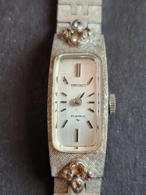 Vintage Ladies Seiko 23 Jewels Wrist Watch(not working & missing hour hand) - as per photograph