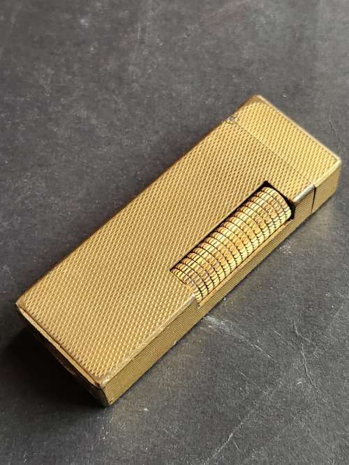 Vintage Dunhill Lighter (needs flint and gas) made in Switzerland - as per photograph