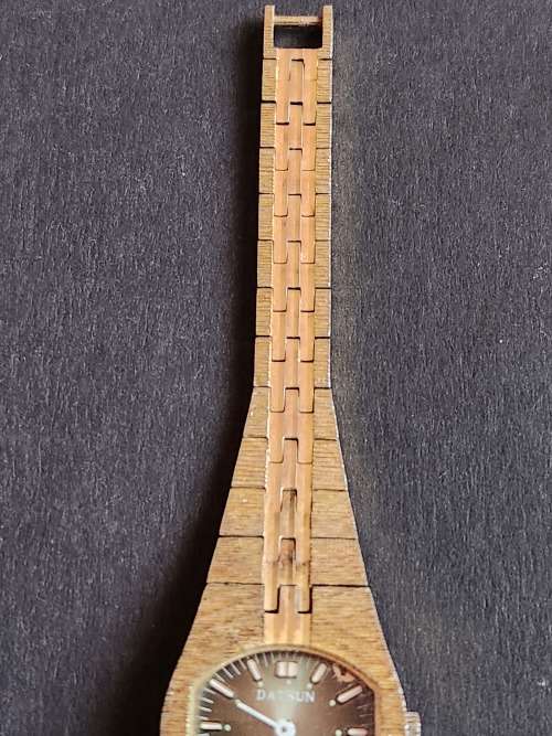 Ladies Datsun 17 Jewels Swiss movement Watch - nice condition (not working) - as per photograph