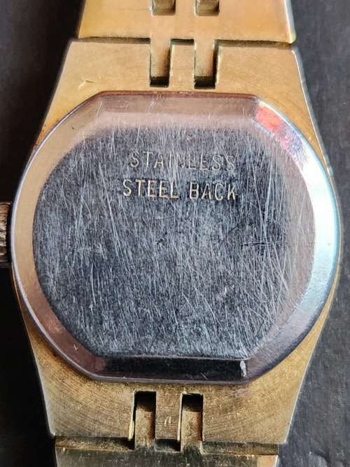 Ladies Datsun 17 Jewels Swiss movement Watch - nice condition (not working) - as per photograph