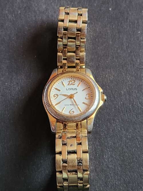 Vintage Ladies Lorus Quartz Watch (not working) - as per photograph