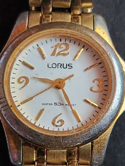 Vintage Ladies Lorus Quartz Watch (not working) - as per photograph
