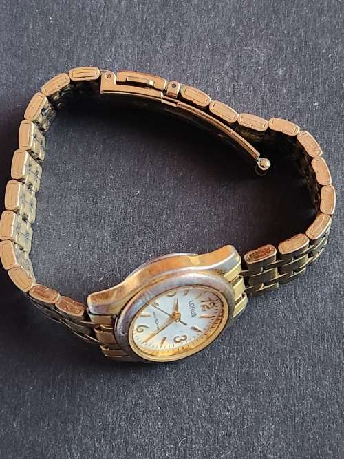 Vintage Ladies Lorus Quartz Watch (not working) - as per photograph