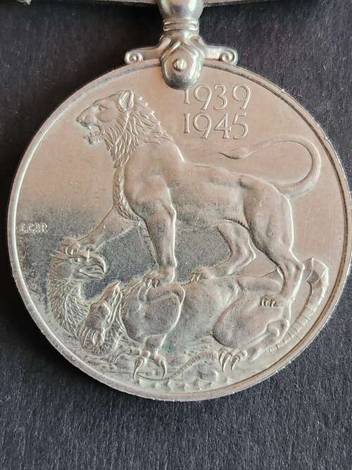 SA World War II Medal 1939-1945 - as per photograph
