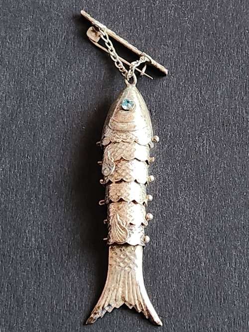 Vintage Articulated Fish Pin/Brooch (very nice condition) - as per photograph