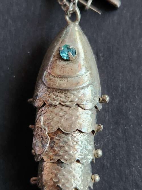 Vintage Articulated Fish Pin/Brooch (very nice condition) - as per photograph