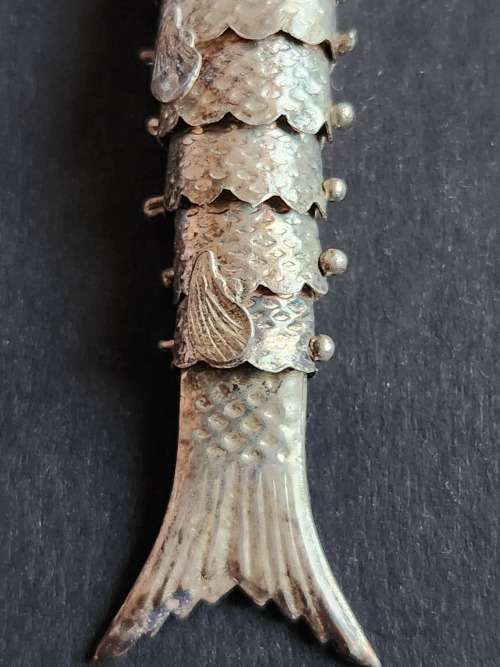 Vintage Articulated Fish Pin/Brooch (very nice condition) - as per photograph
