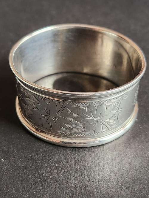 Vintage Hallmark Silver Serviette Ring - as per photograph 13.5g