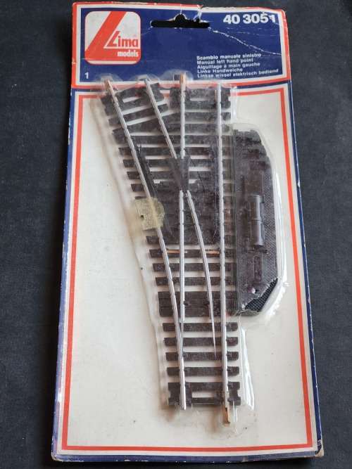Lima HO Scale Track - 40 3051 Manual LH Point - as per photograph