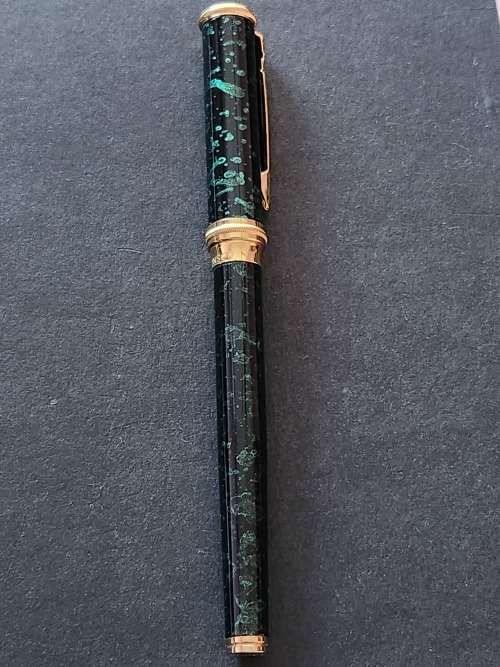 Ronson`s Fountain Pen (excellent condition) - as per photograph